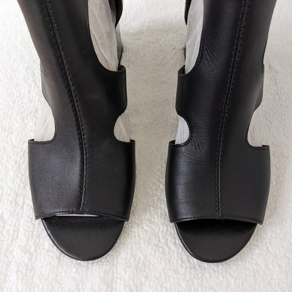 Clarks Deva Heidi open toe  heeled sandals 8.5, 2.5 heel - Picture 3 of 9